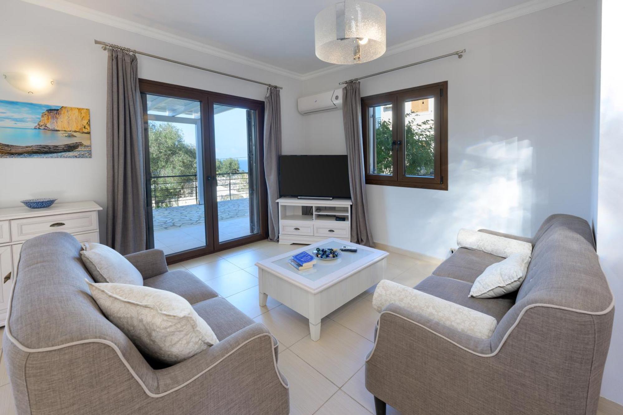 Villa Bougarini Haven Family Villa Rock Pool Oasis Ieromonachos المظهر الخارجي الصورة