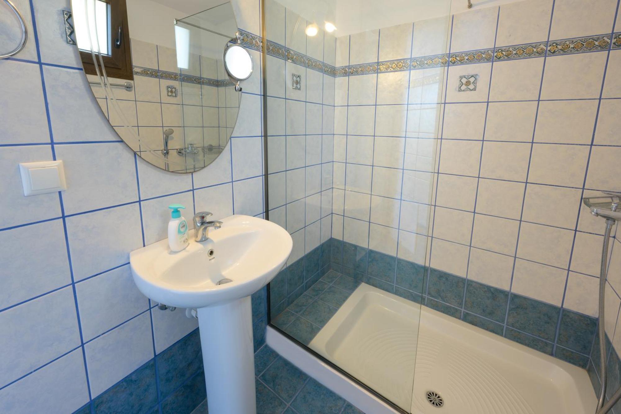 Villa Bougarini Haven Family Villa Rock Pool Oasis Ieromonachos المظهر الخارجي الصورة