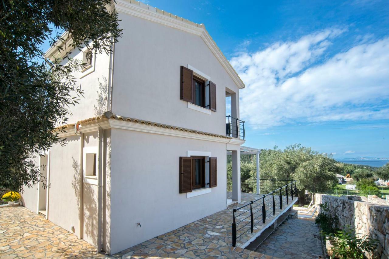 Villa Bougarini Haven Family Villa Rock Pool Oasis Ieromonachos المظهر الخارجي الصورة